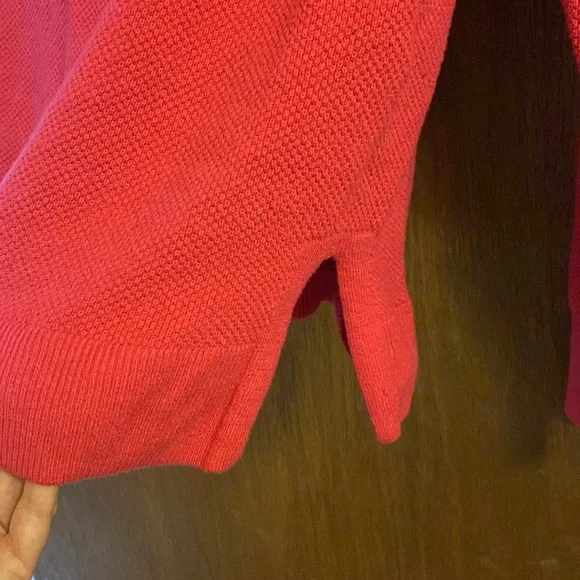 Pink Gap women’s sweater - Picture 4 of 5